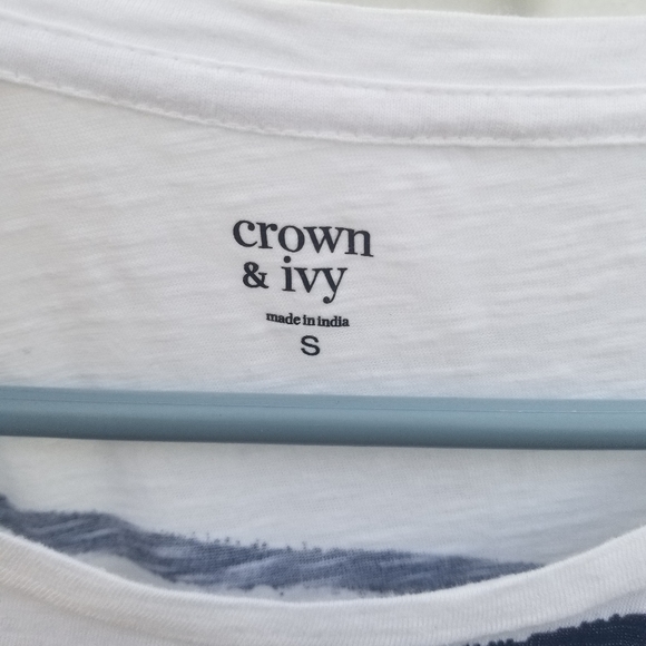 Ladies Crown & Ivy Short Sleeve Shirt - Picture 3 of 4